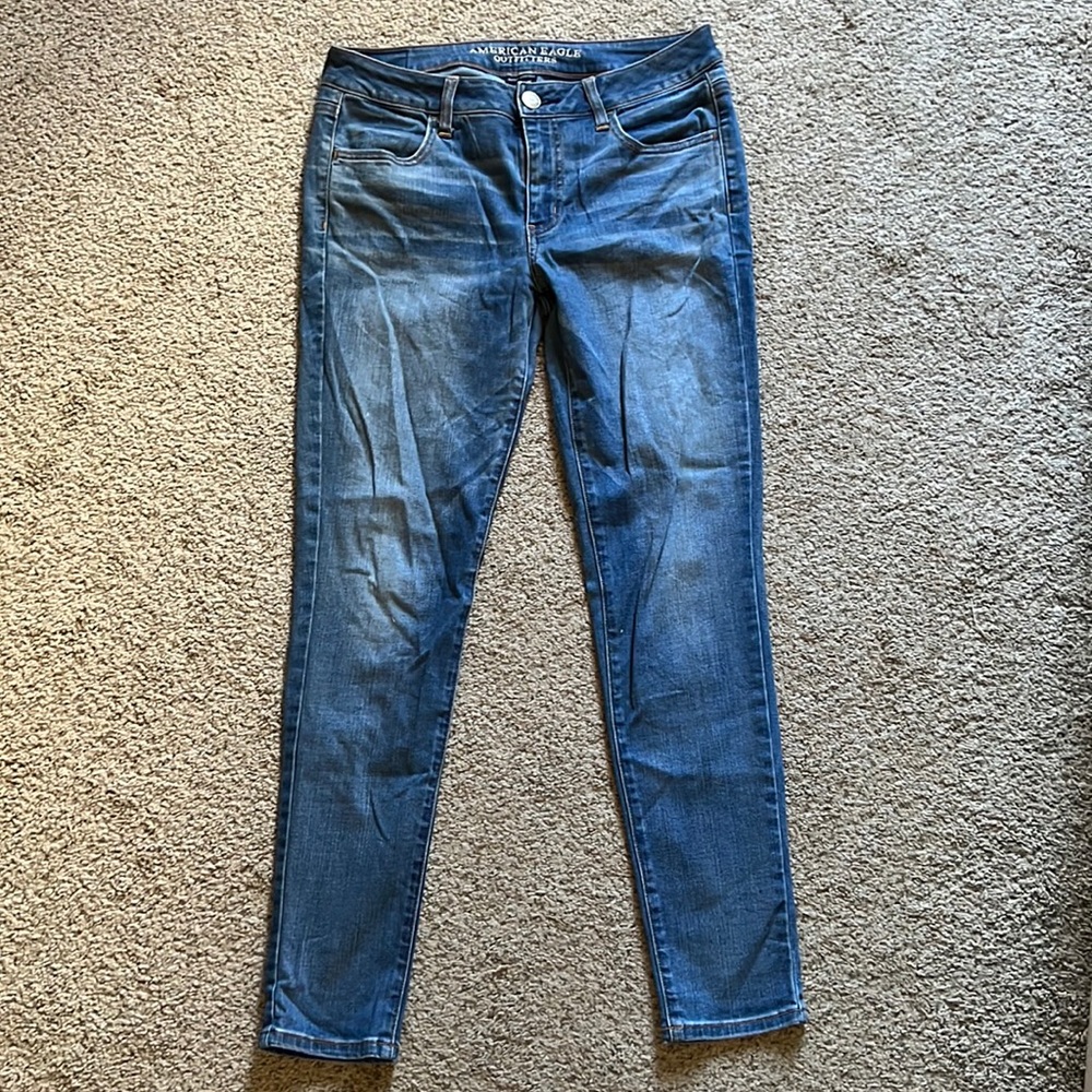 BARELY WORN American Eagle Outfitters Super Stretch Mid-Rise Jeggings